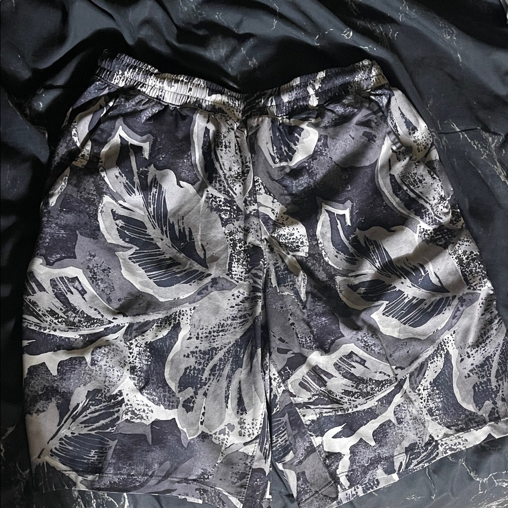 Lululemon medium shorts
